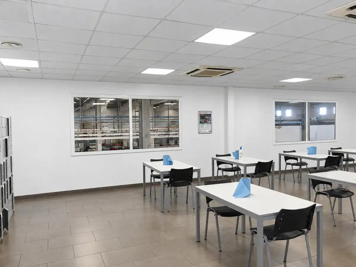 Nave industrial de alquiler en Abrera con Calefacción y Alarma