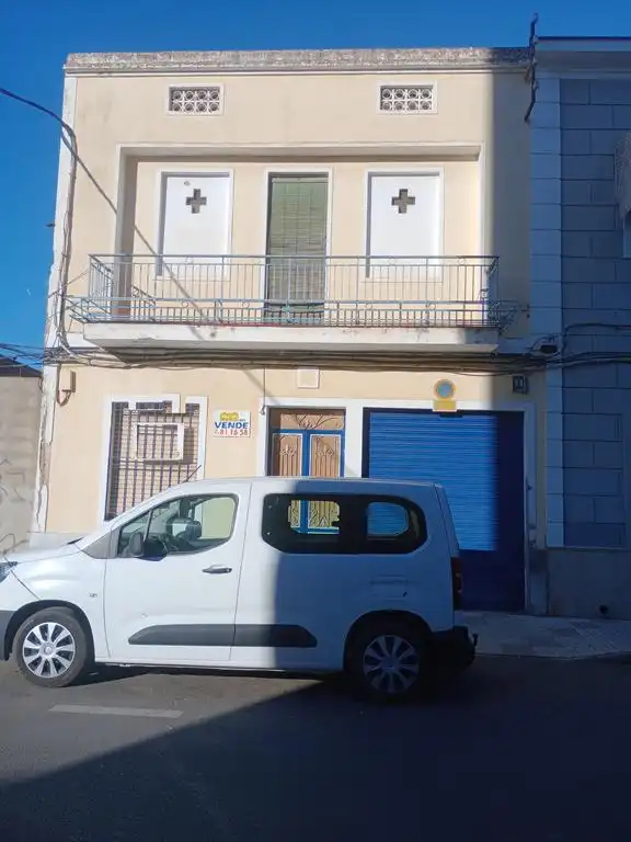 House for sale in Don Benito