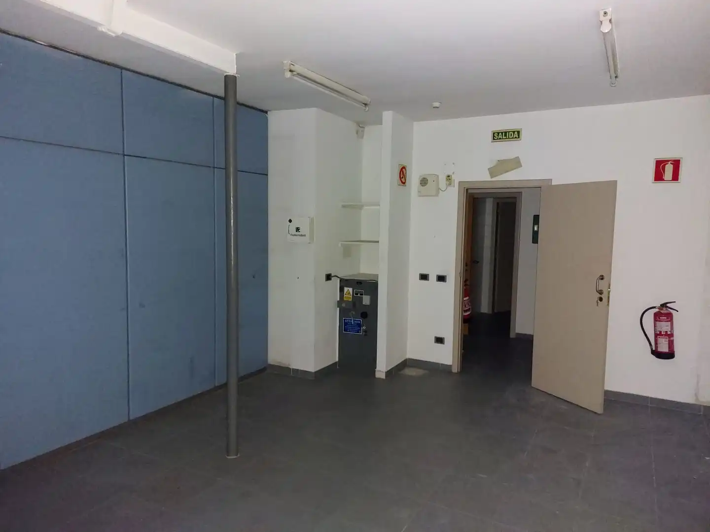 Local comercial en venda a N/A 12, imagen 15