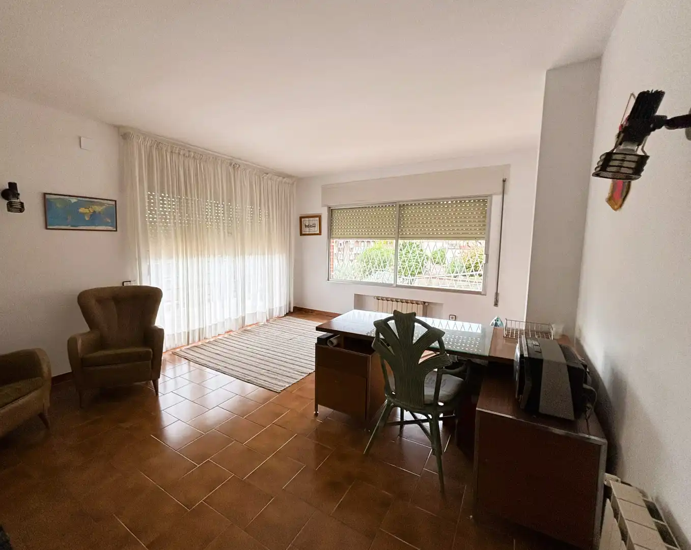Sala d'estar de Casa o xalet en venda en La Palma de Cervelló amb Aire condicionat, Calefacció i Jardí privat