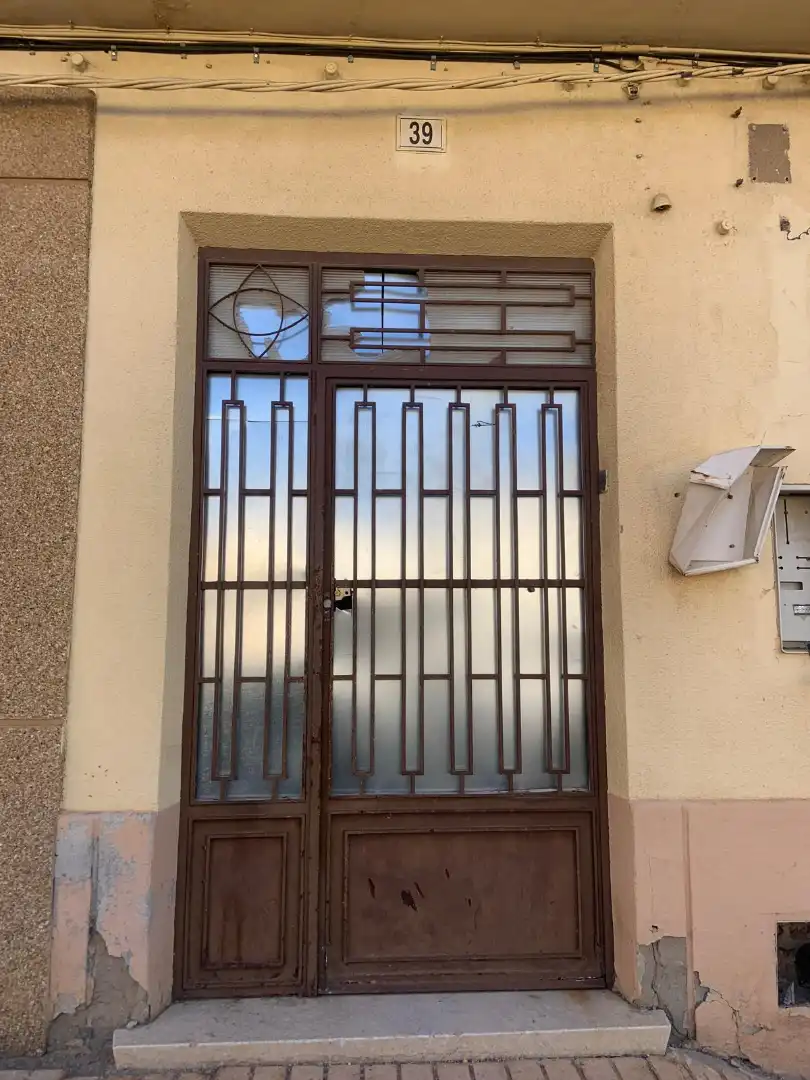 Vista exterior de Pis en venda en Villarrobledo