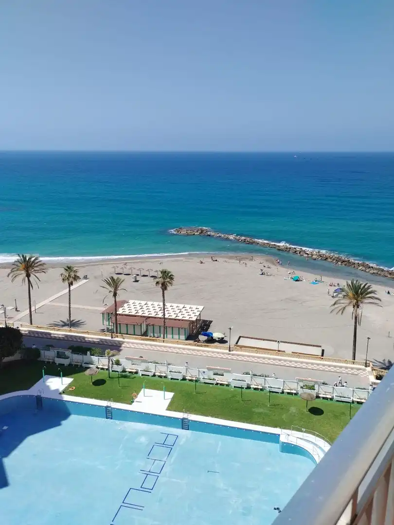 Vista exterior de Apartamento de alquiler en Torrenueva Costa con Jardín privado, Terraza y Amueblado