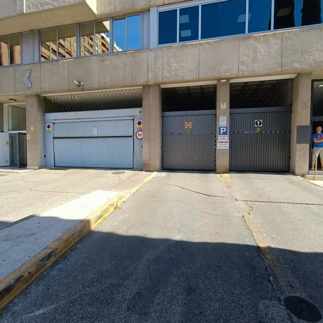 Aparcament de Garatge en venda en Madrid