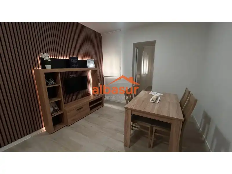 Appartamento in affitto a Calle José María Valdenebro 11