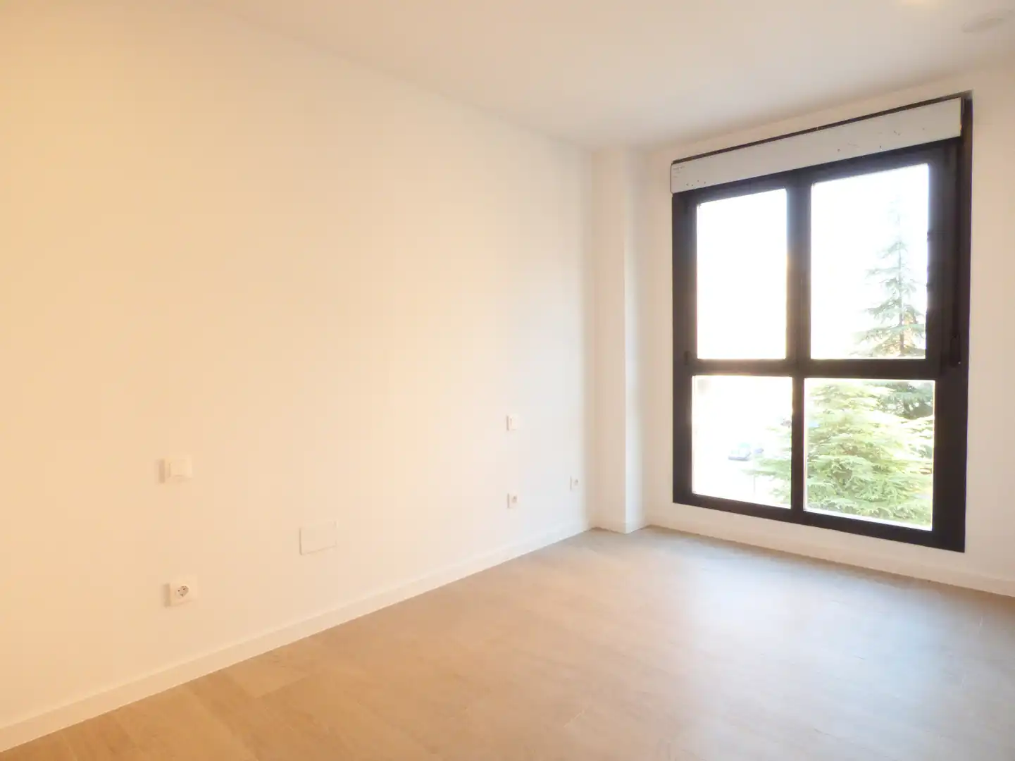 Bedroom of Flat for rent in Madrid  with Air Conditioner, Heating and Private garden