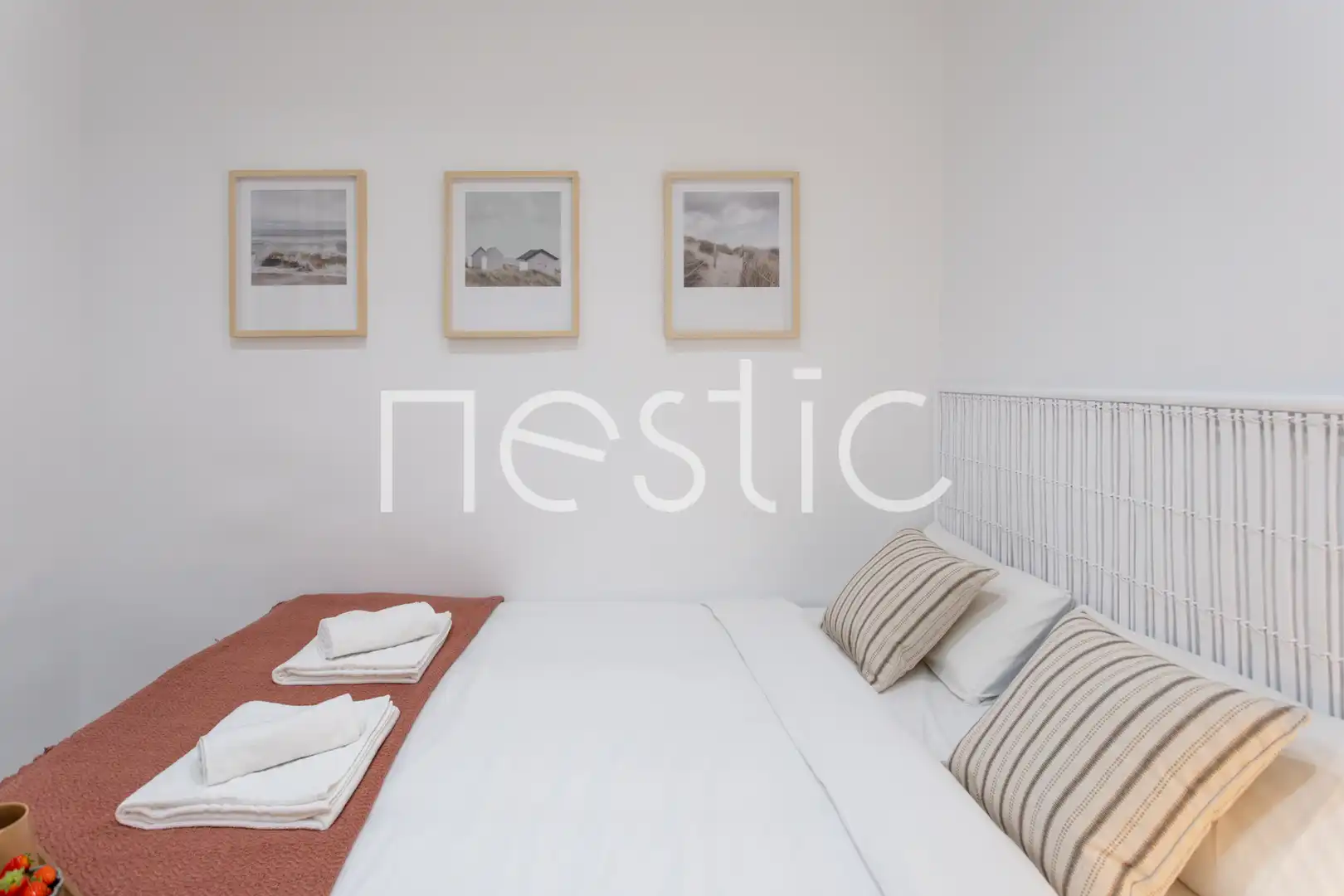 Habitación de Apartamento de alquiler en Madrid con Aire acondicionado, Calefacción y Amueblado