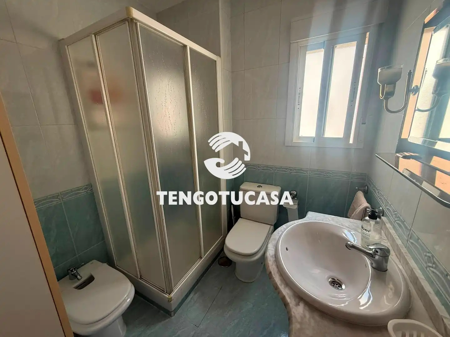 Bathroom of Flat for rent in Madrid