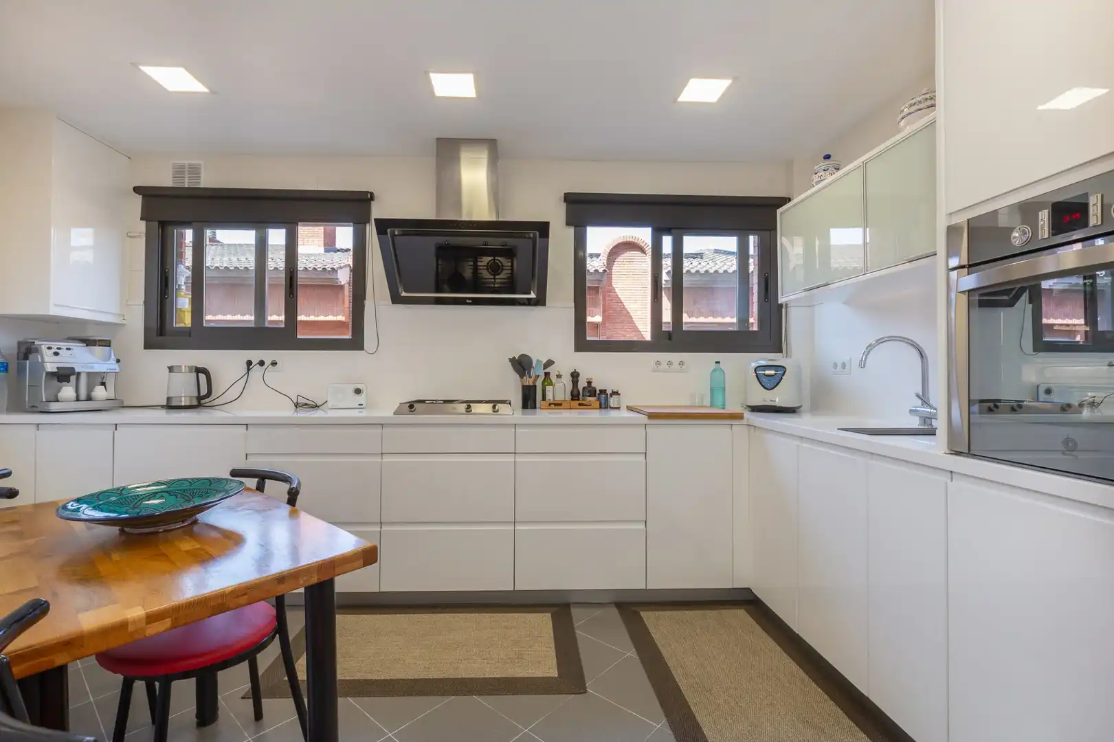 Cocina de Piso en venta en Sant Joan Despí con Aire acondicionado, Calefacción y Terraza