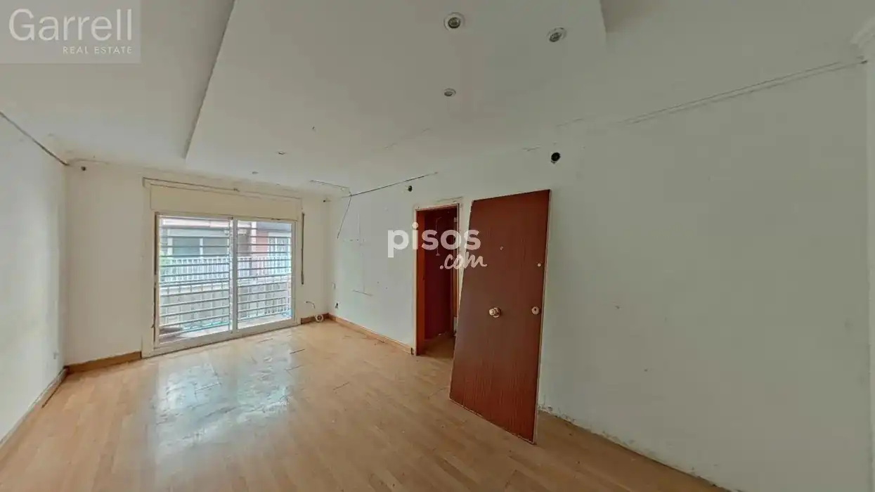 Flat for sale in Carrer PINTOR TOGORES 
 
Cerdanyola del Vallès, imagen 4