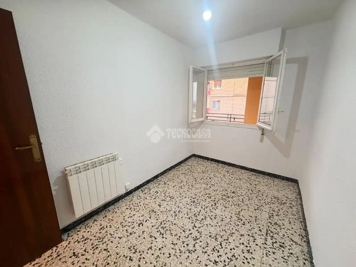 Habitación de Piso en venta en Zaragoza