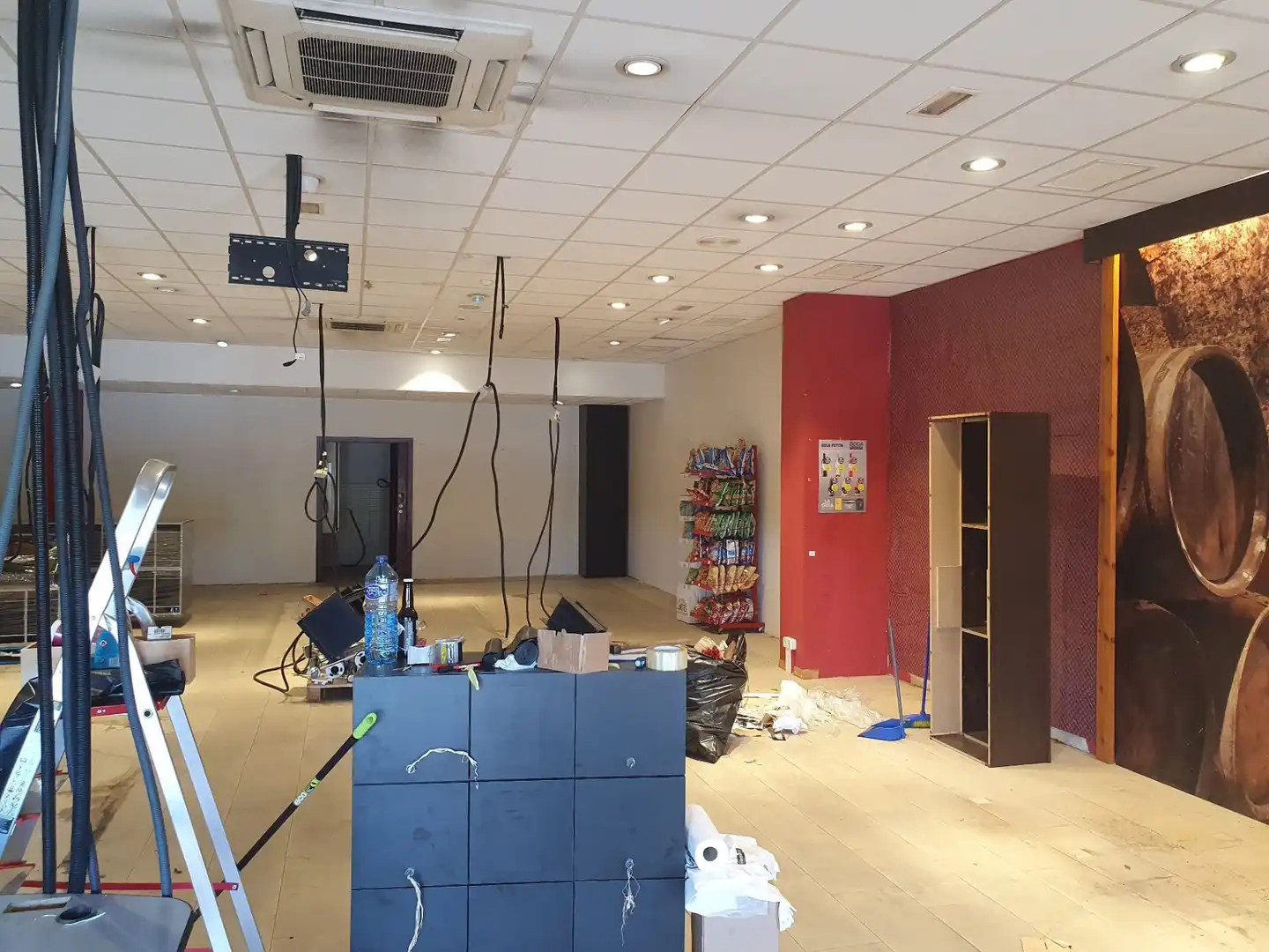 Gewerbefläche zur Miete in VILA DE BLANES, imagen 6