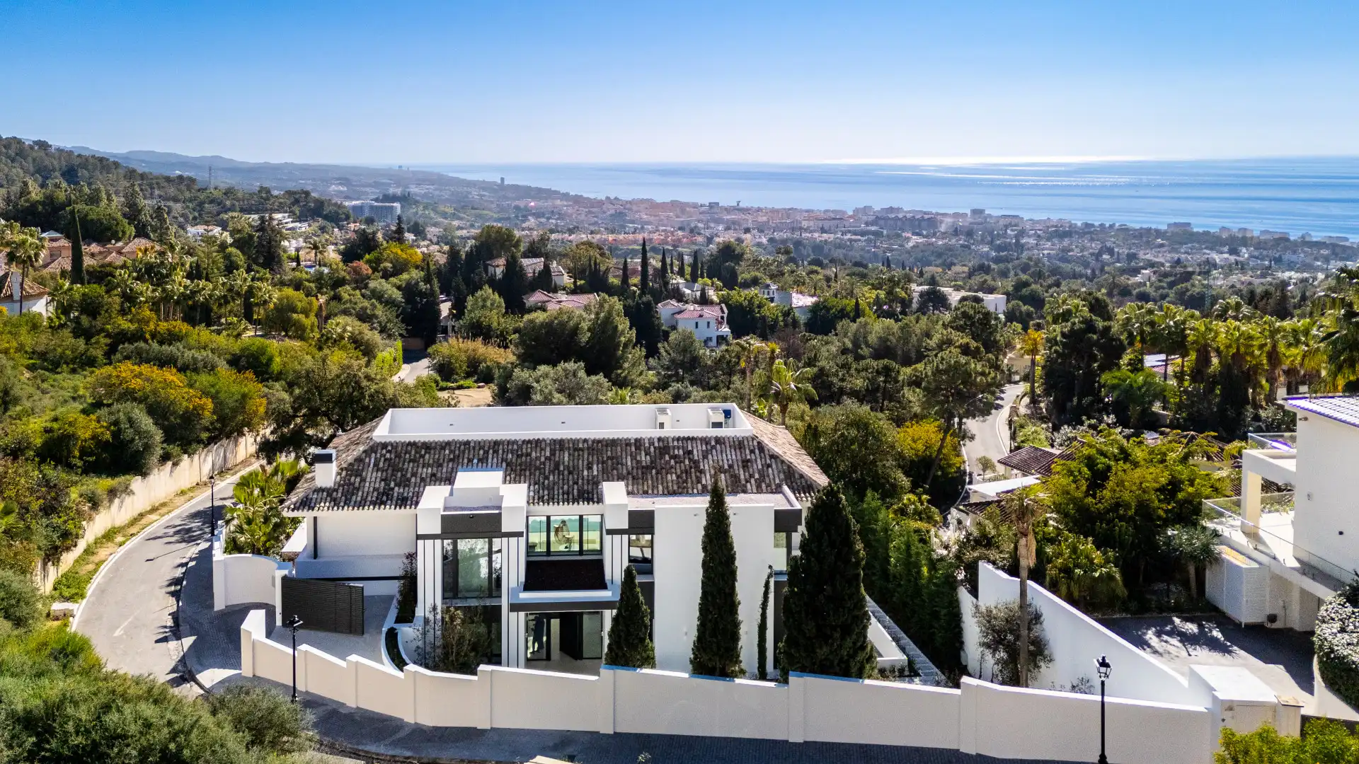 Vista exterior de Casa o chalet en venta en Marbella con Aire acondicionado, Jardín privado y Terraza