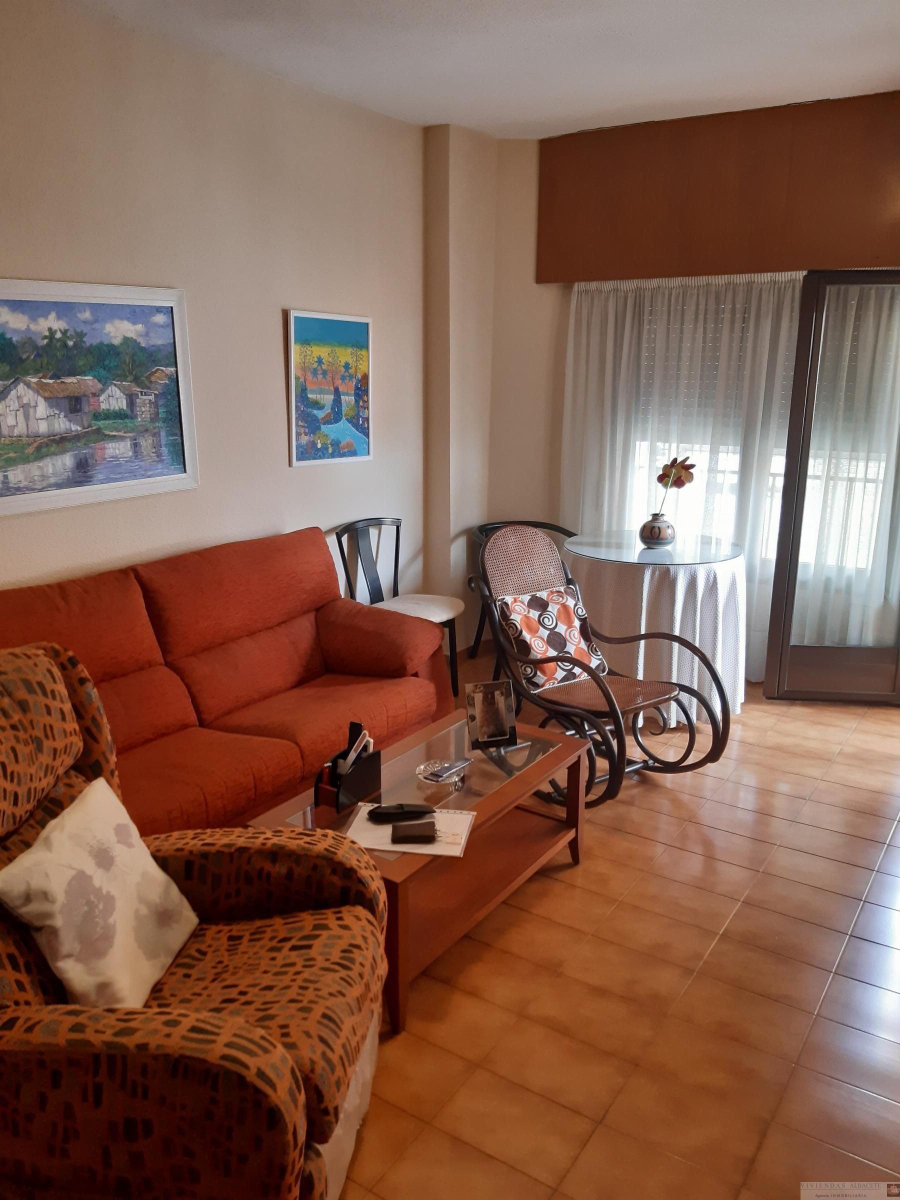 Sala d'estar de Apartament en venda en  Albacete Capital amb Aire condicionat, Calefacció i Balcó