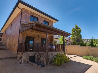 Vista exterior de Casa o xalet en venda en El Espinar amb Calefacció