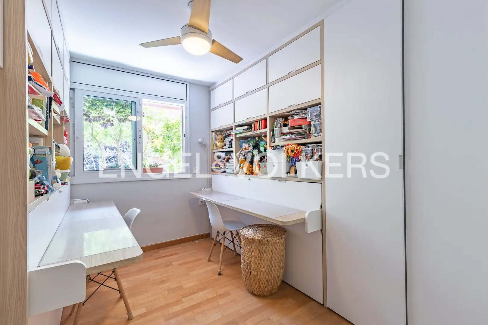 Bedroom of Flat for sale in Sant Cugat del Vallès  with Air Conditioner, Heating and Private garden