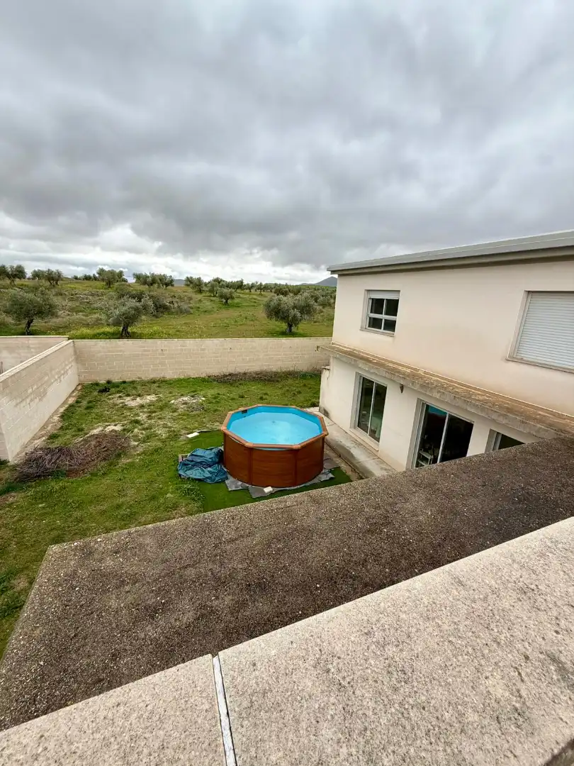 Swimming pool of Houses for sale in Burguillos de Toledo  with Air Conditioner, Heating and Private garden