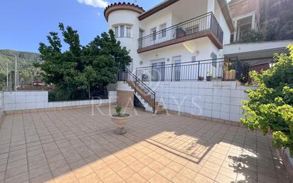 Exterior view of House or chalet for sale in Vallirana  with Terrace and Balcony