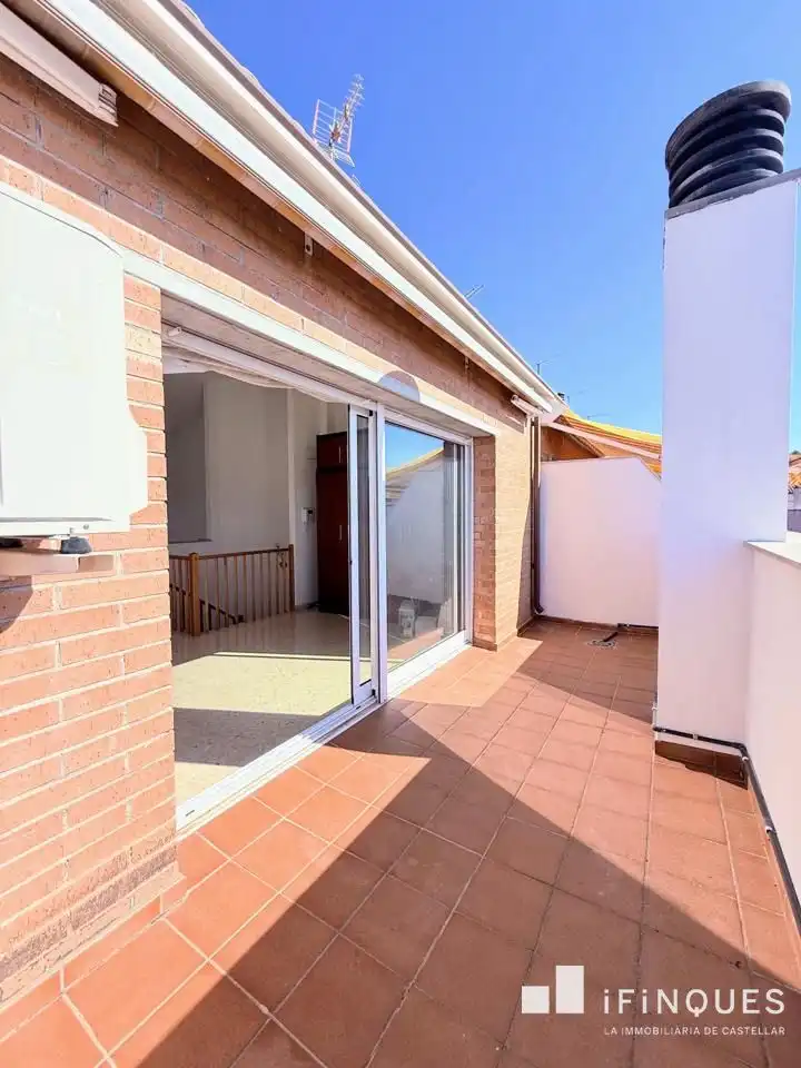 Terraza de Casa o chalet en venta en Castellar del Vallès con Aire acondicionado, Calefacción y Jardín privado
