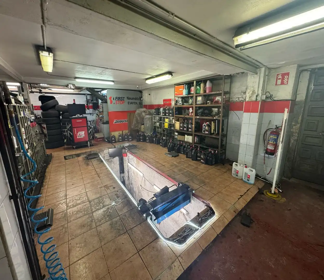 Local comercial en traspaso en Calle Álvaro de Albornoz, imagen 6