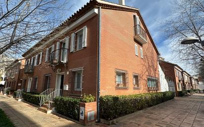 Außenansicht von Haus oder Chalet zum verkauf in Pineda de Mar mit Klimaanlage, Terrasse und Balkon