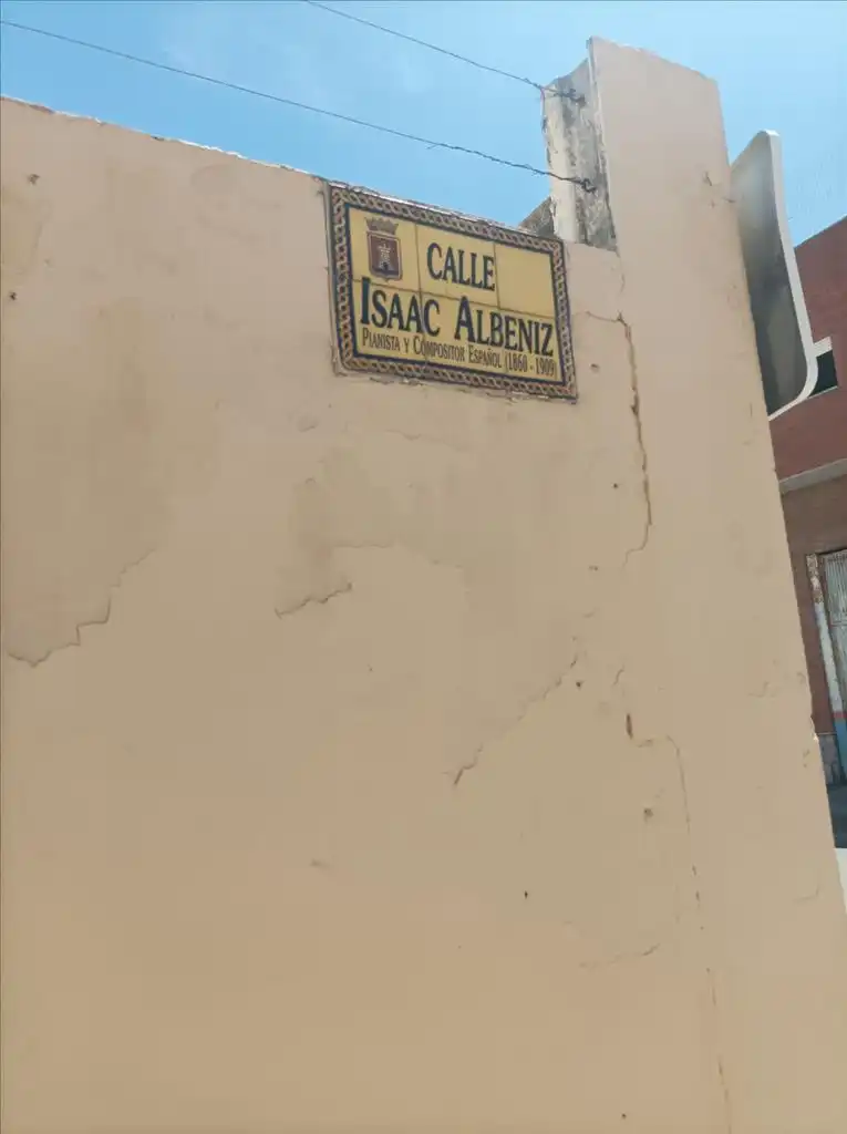 Apartament en venda a CL ISAAC ALBENIZ