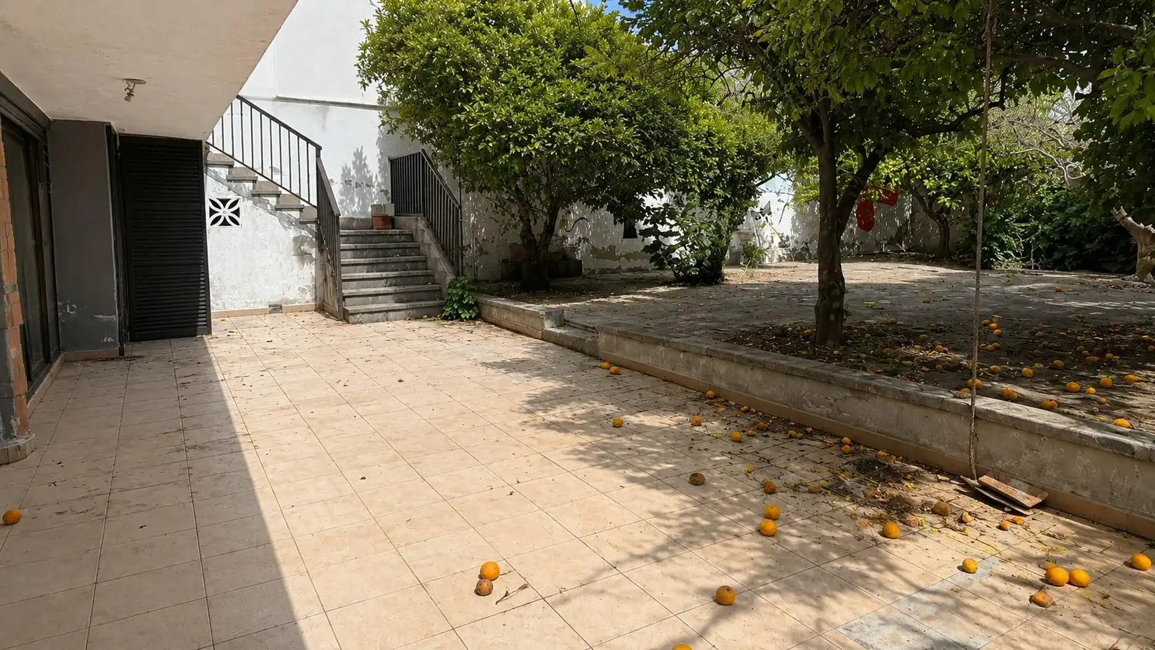 Vista exterior de Casa adosada en venda en Inca amb Jardí privat, Terrassa i Traster
