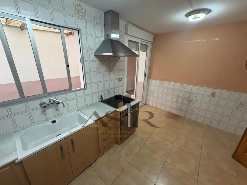 Flat for sale in Calle Via Sucronense, imagen 9