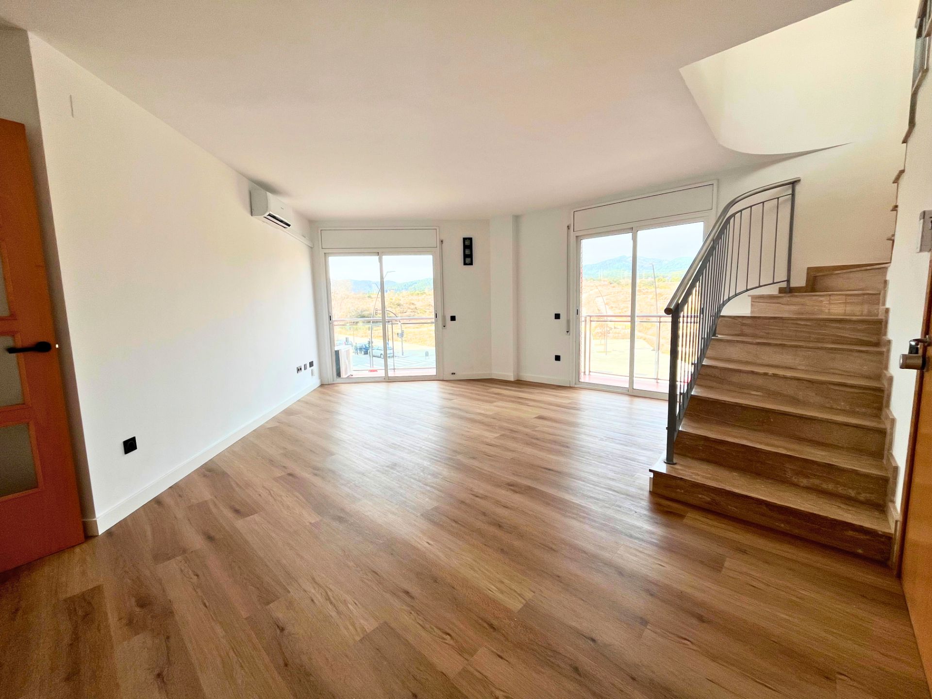 Attic for sale in Terrassa  with Air Conditioner, Heating and Terrace