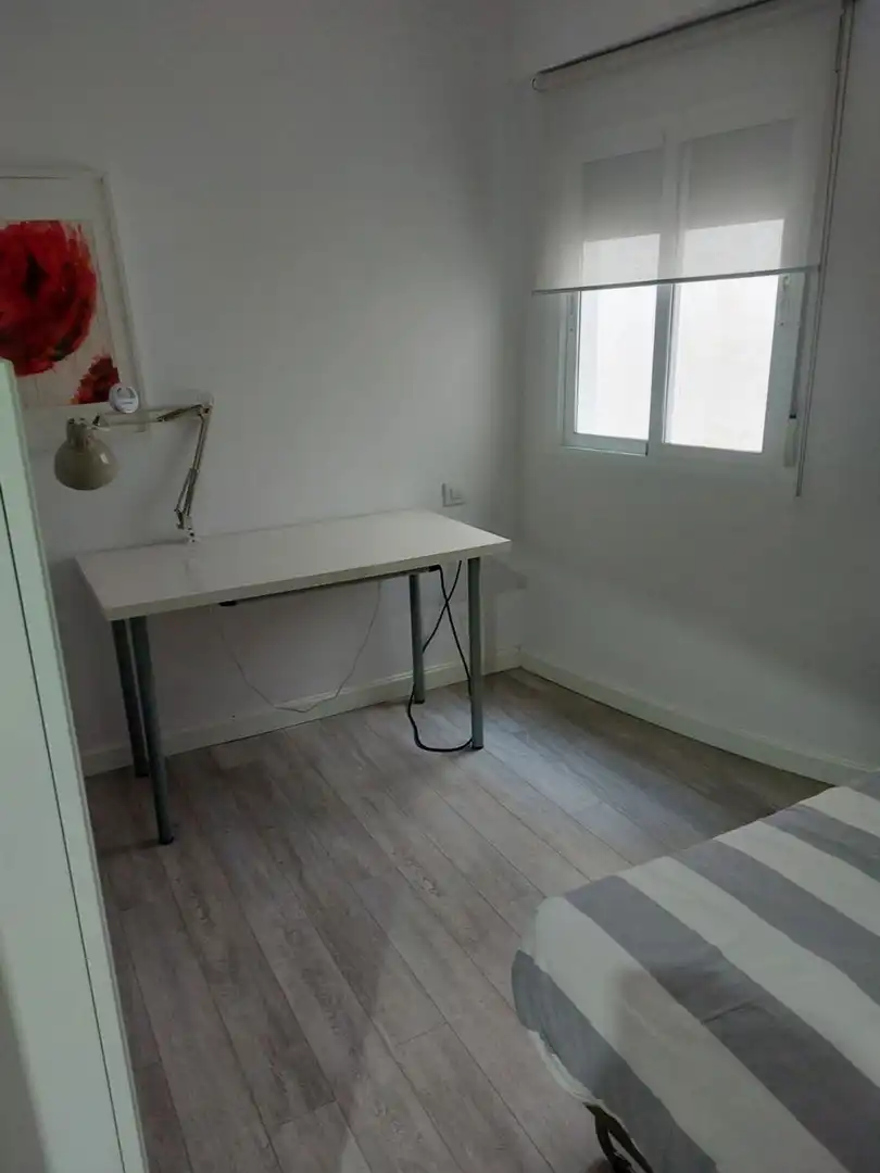 Schlafzimmer von Wohnung zur Miete in Sevilla mit Klimaanlage und Möbliert