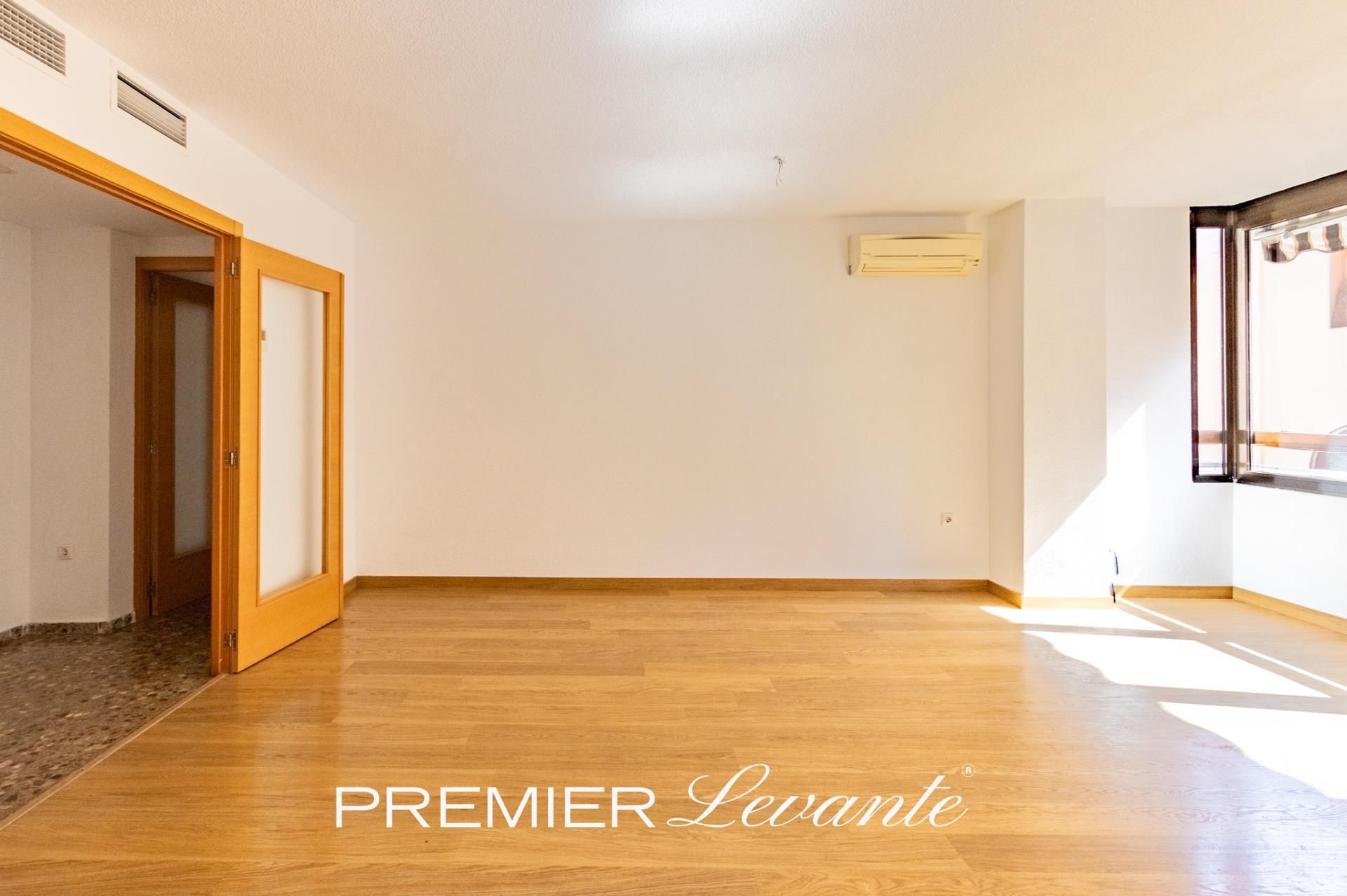 Bedroom of Flat to rent in Alicante / Alacant  with Air Conditioner, Heating and Terrace
