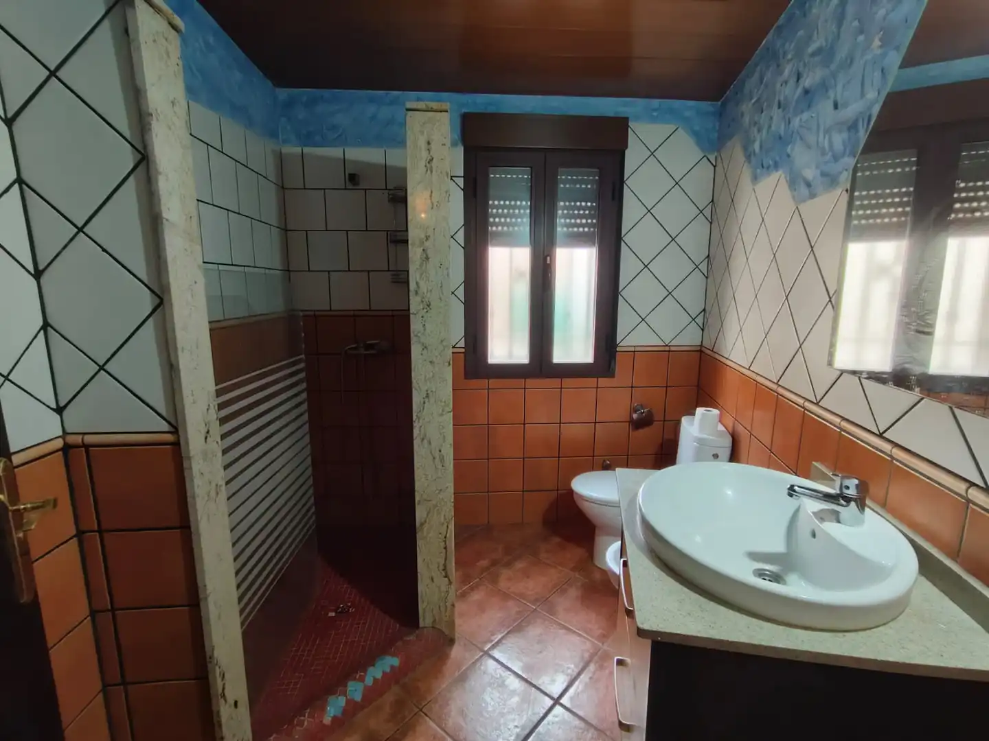 Badezimmer von Country house zum Verkauf in Benalúa mit Terrasse und Möbliert