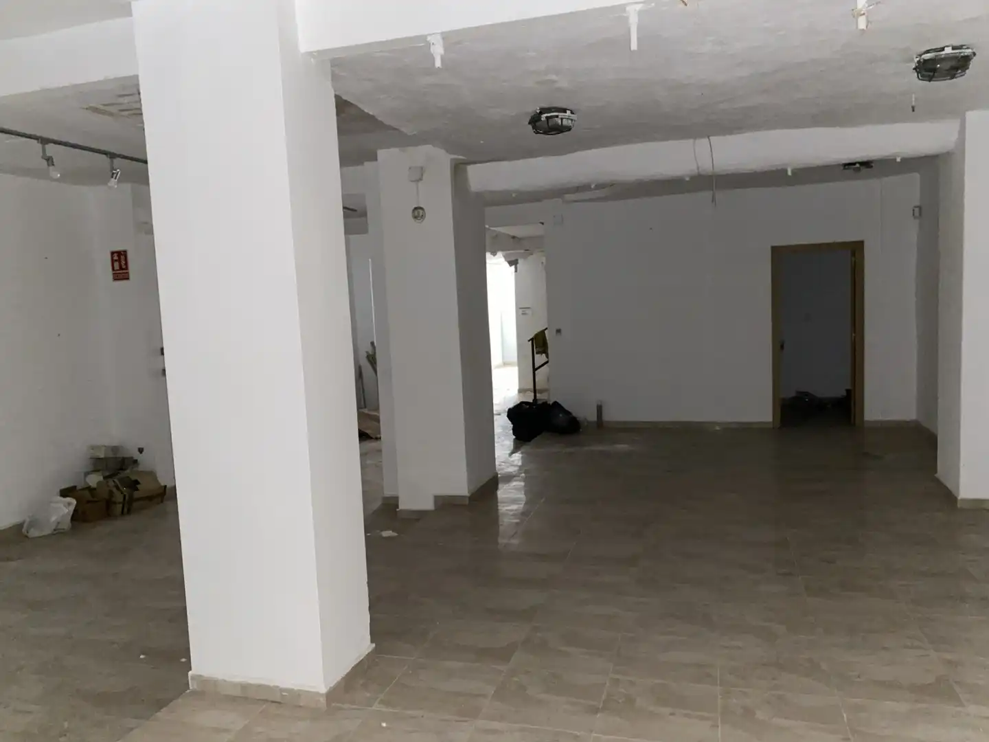 Local comercial en venta en Carrer de Romeu de Corbera 11, imagen 8