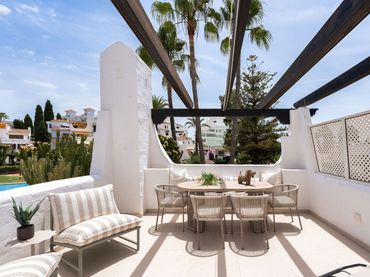 Apartament amb piscina en venda a Nueva Andalucía