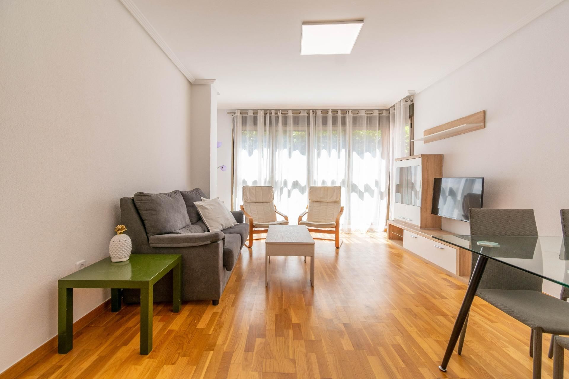 Sala d'estar de Pis en venda en  Almería Capital amb Aire condicionat i Calefacció