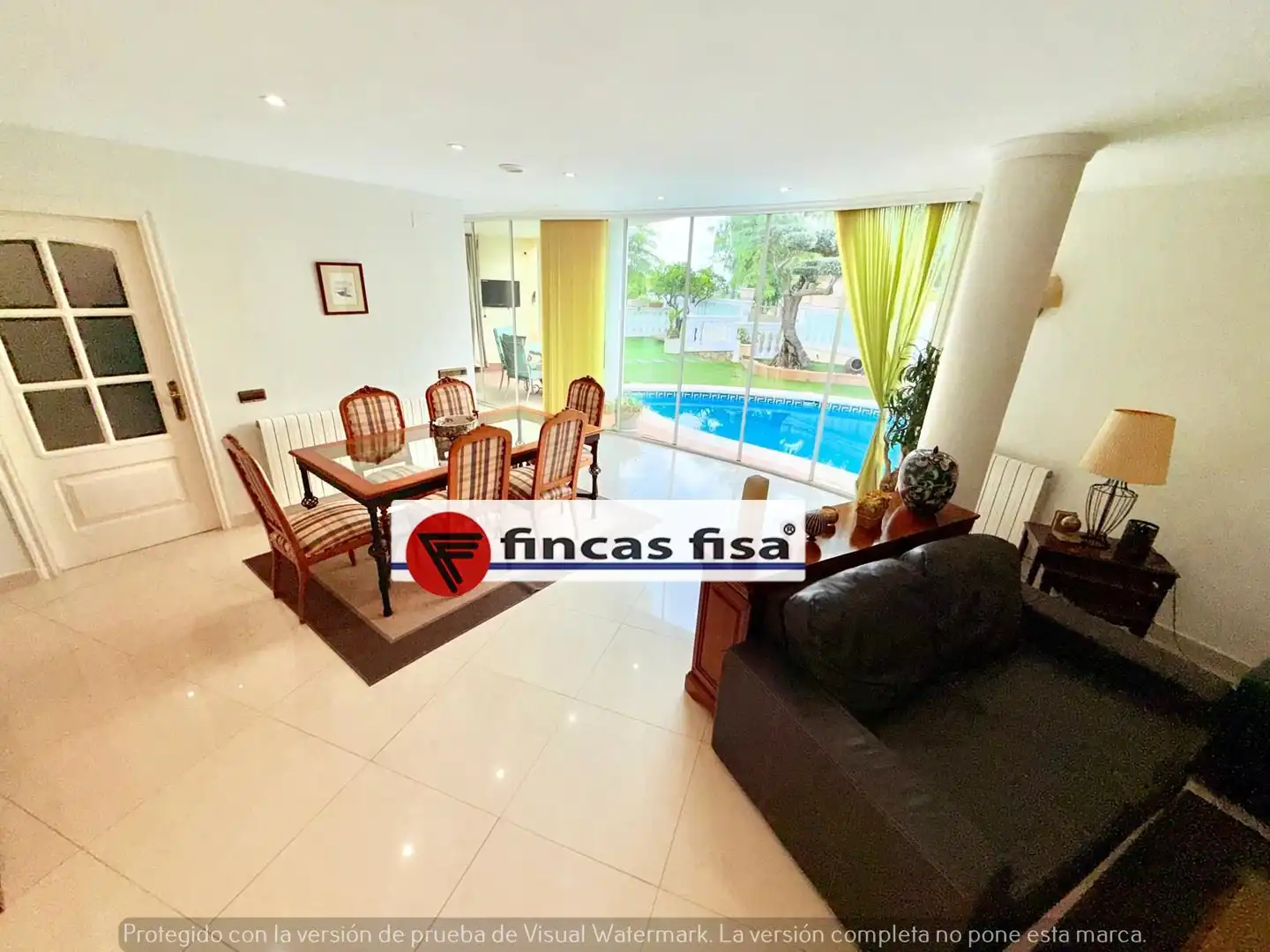 Vista exterior de Casa o xalet en venda en Premià de Dalt amb Aire condicionat, Calefacció i Jardí privat