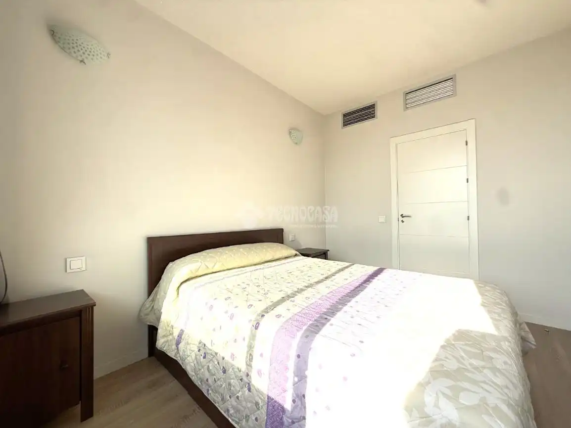 Habitación de Piso en venta en Madrid con Aire acondicionado y Calefacción