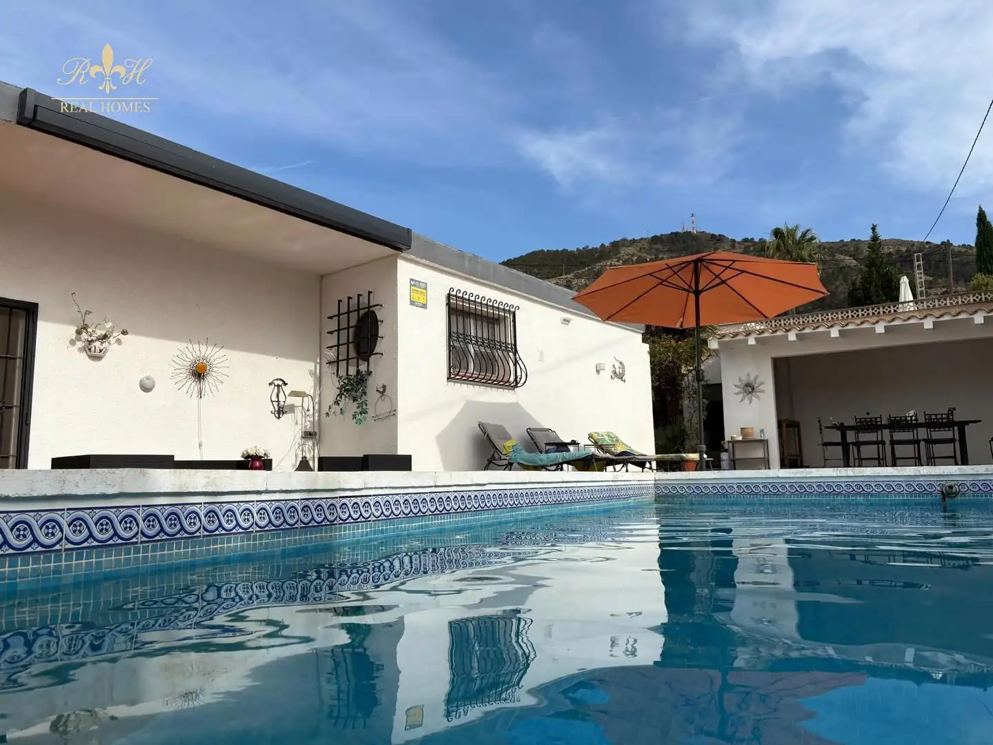 Schwimmbecken von Haus oder Chalet zur Miete in L'Alfàs del Pi mit Klimaanlage, Terrasse und Schwimmbad
