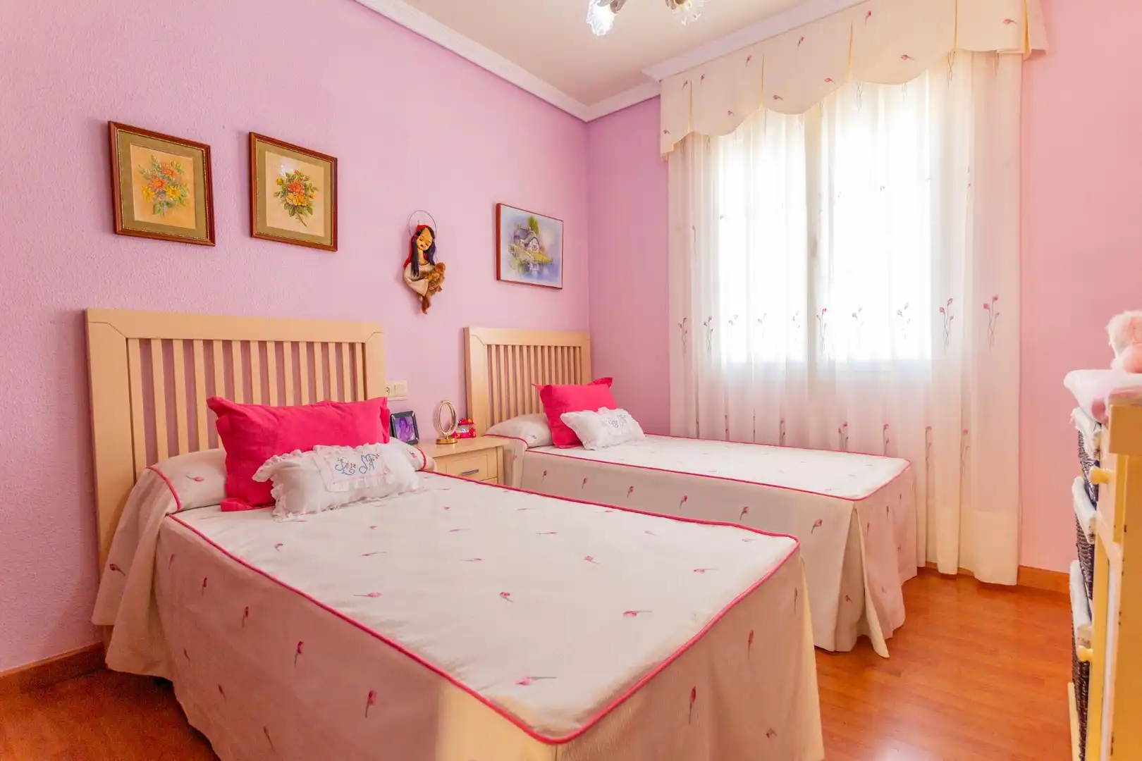 Dormitori de Casa o xalet en venda en San Juan de los Terreros