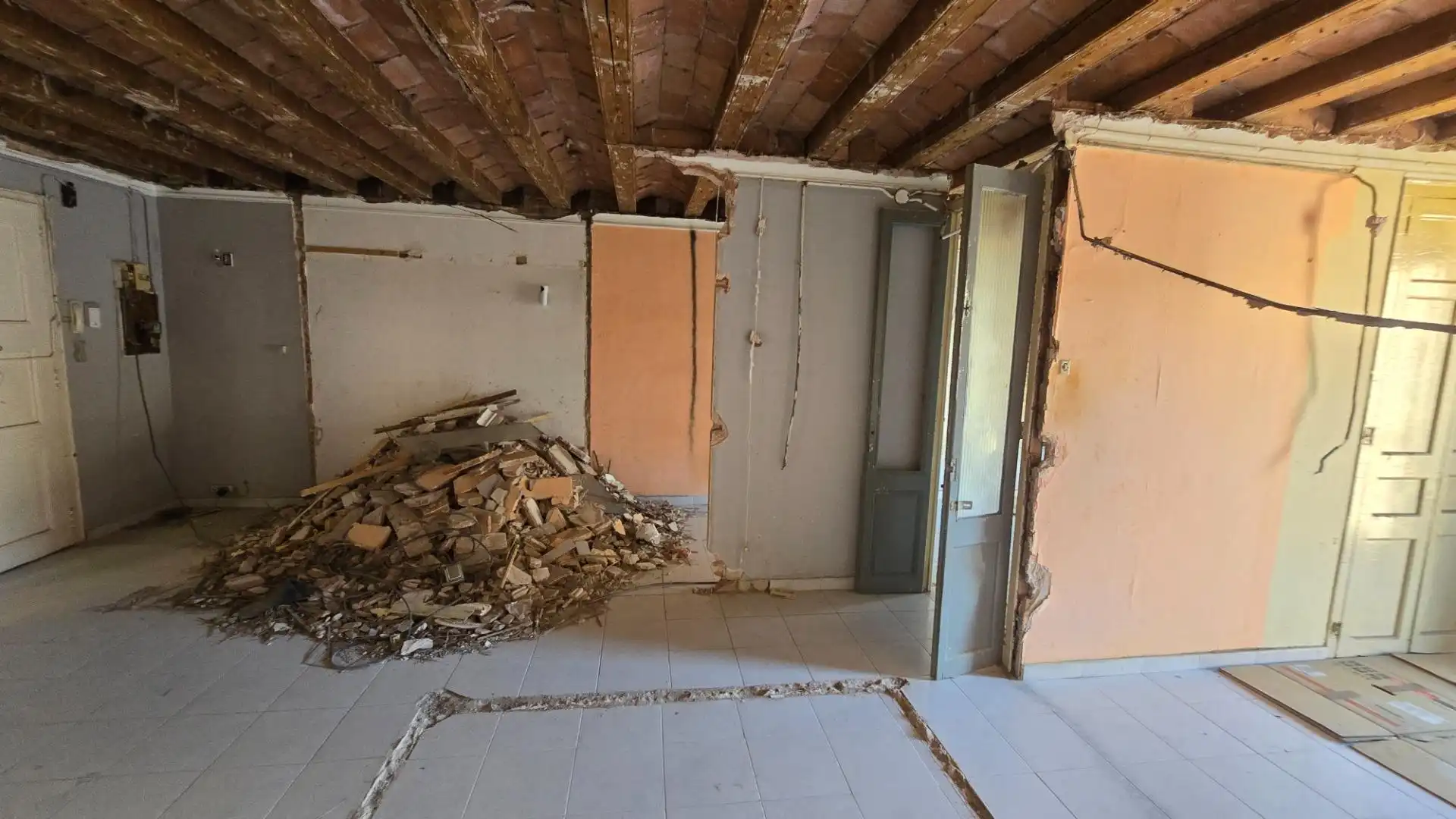 Flat for sale in Barcelona  with Parquet flooring and Terrace