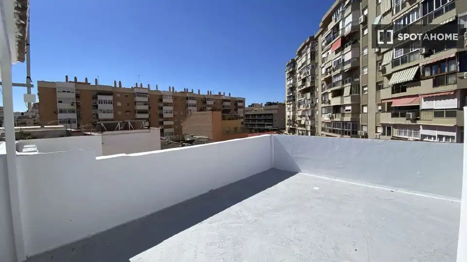 Vista exterior de Piso de alquiler en Málaga con Aire acondicionado, Calefacción y Amueblado