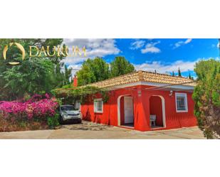 Vista exterior de Finca rústica en venda en Llíria amb Aire condicionat i Piscina