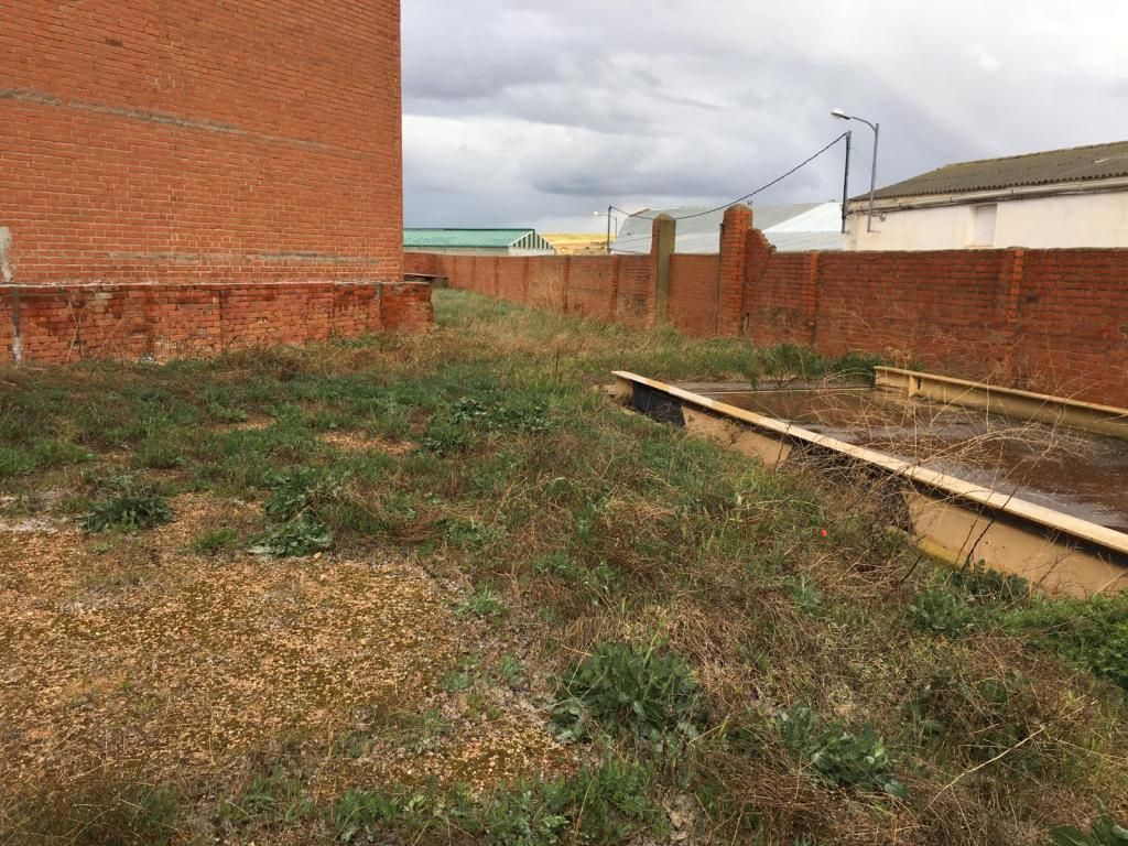 Nau industrial en venda en Tresjuncos