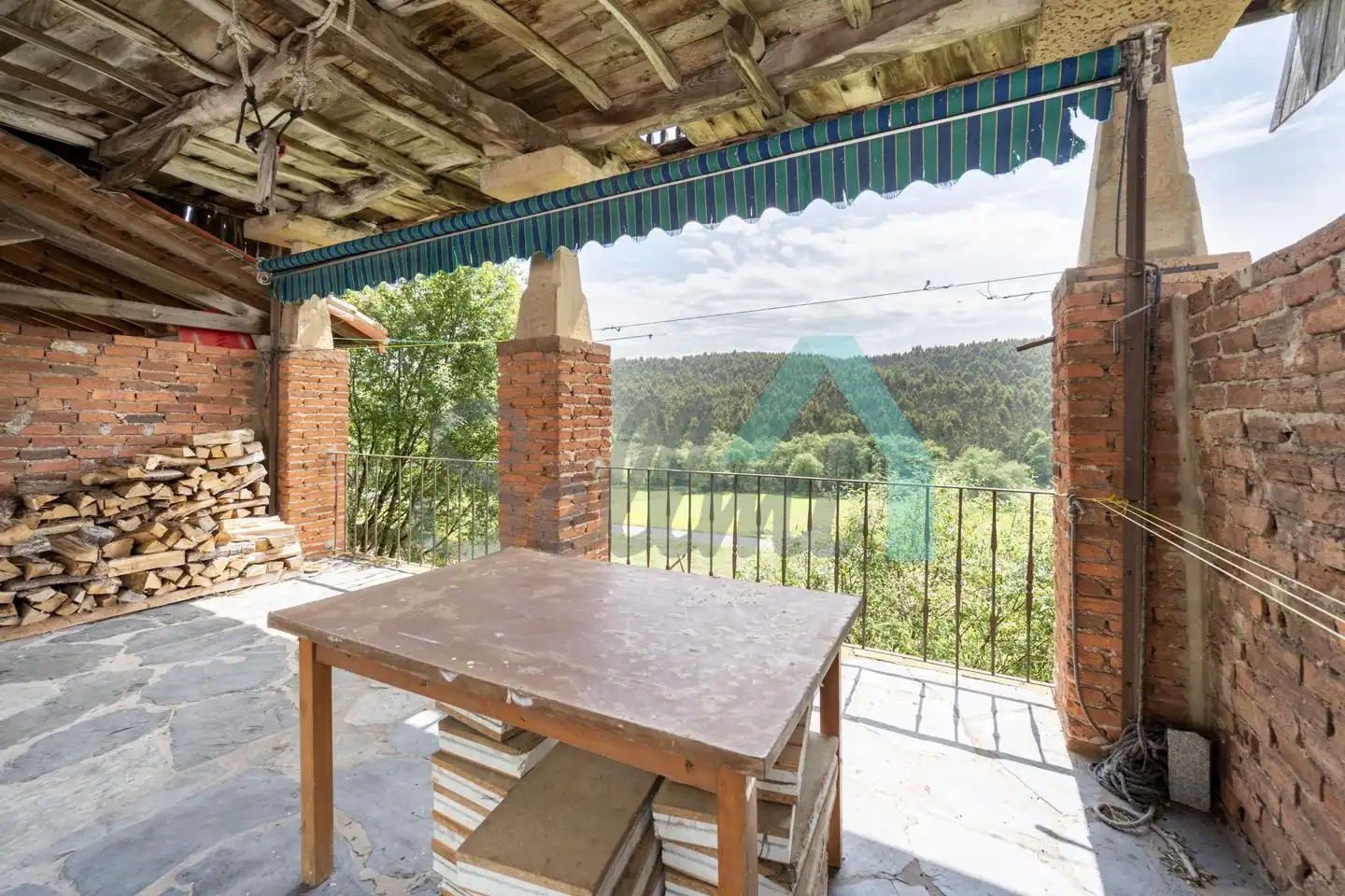 Terrasse von Einfamilien-Reihenhaus zum Verkauf in Carreño mit Heizung, Privatgarten und Parkett