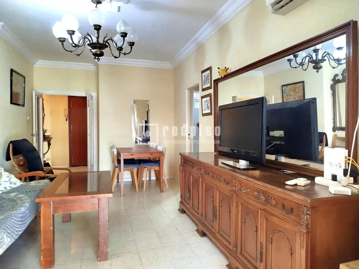 Living room of Flat for rent in Sevilla  with Air Conditioner, Private garden and Terrace