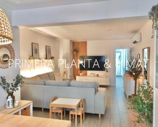 Living room of Flat for sale in Mataró  with Air Conditioner, Heating and Balcony