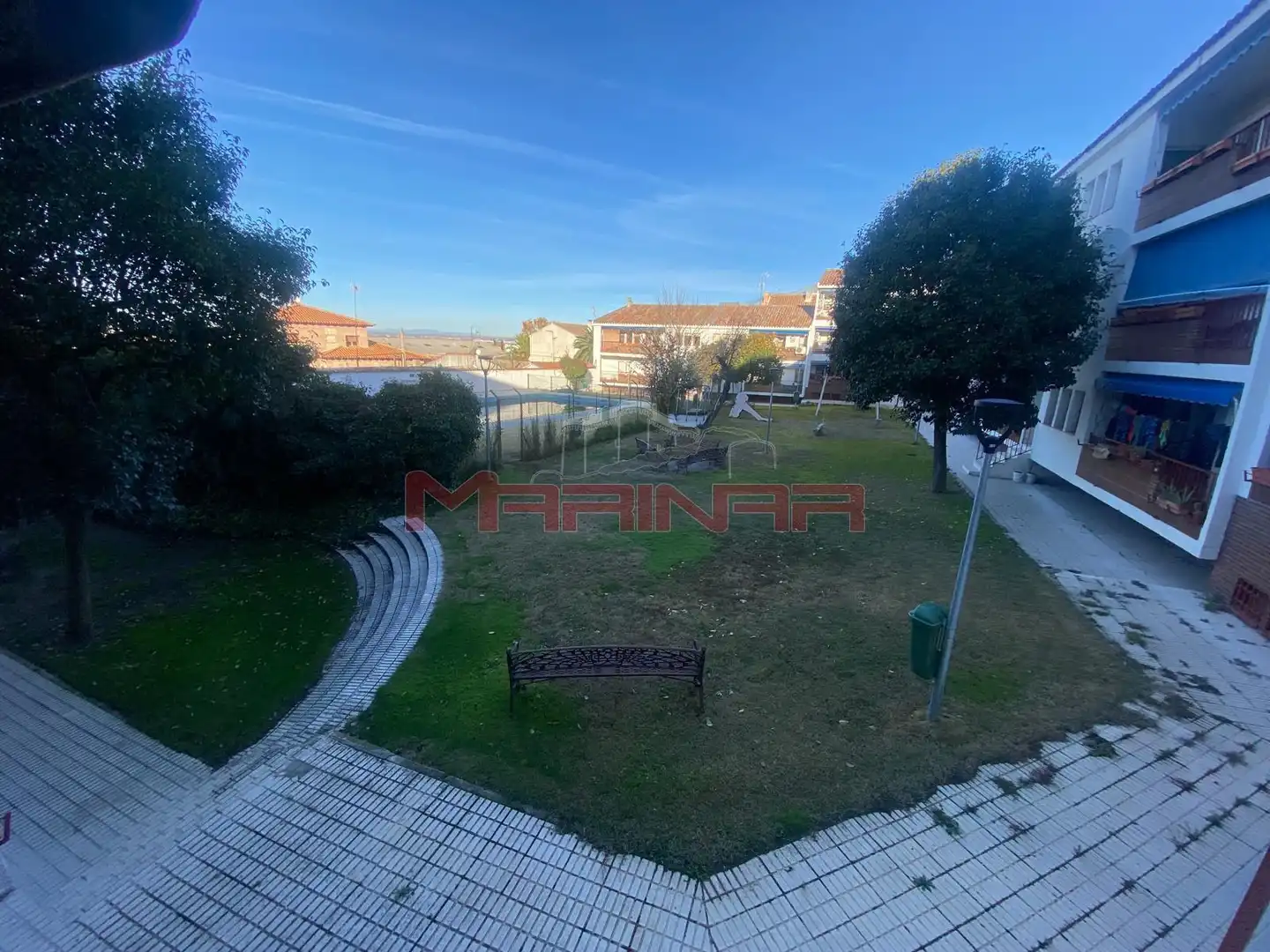 Vista exterior de Planta baixa en venda en Esquivias amb Aire condicionat, Jardí privat i Terrassa
