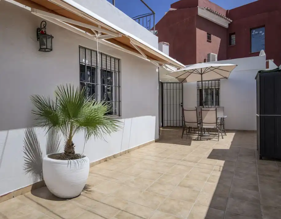 Terraza de Piso en venta en Fuengirola con Amueblado, Horno y Lavadora