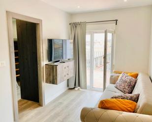 Sala d'estar de Àtic de lloguer en  Granada Capital amb Aire condicionat, Calefacció i Parquet