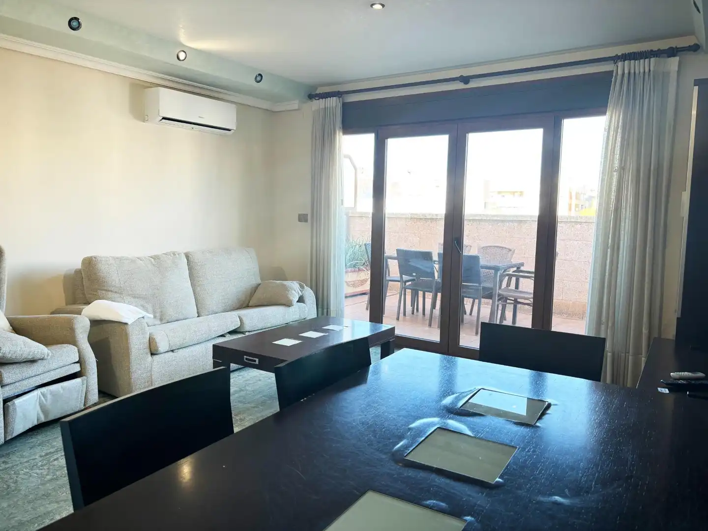 Sala d'estar de Àtic en venda en Torrevieja amb Terrassa i Balcó