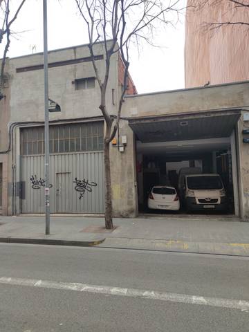 Local comercial en Alquiler en Avinguda d'Alfons XIII en Gorg